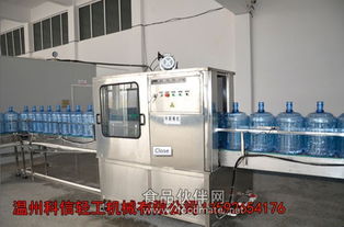 大桶純凈水生產(chǎn)線設(shè)備 大桶水灌裝機(jī) 河南純凈水設(shè)備廠家